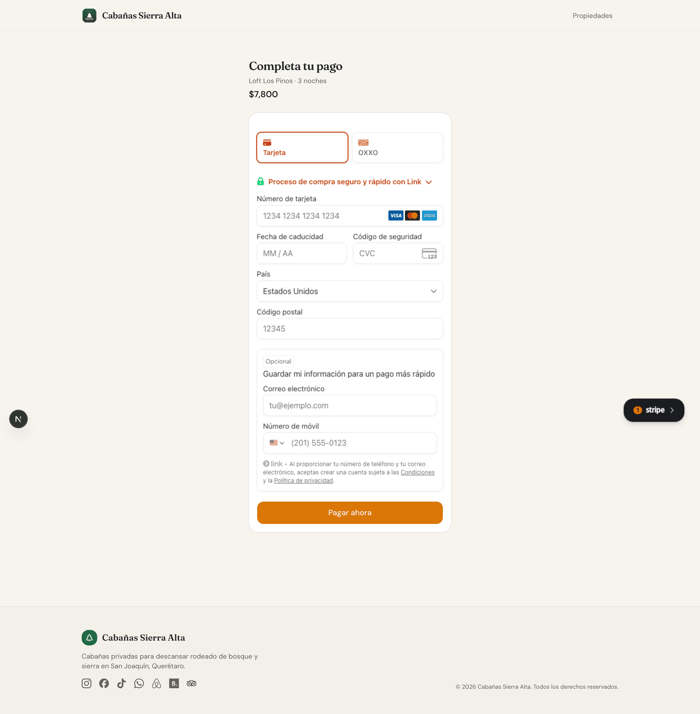 Checkout del huésped con tarjeta y OXXO, sobre la cuenta de Stripe del dueño.
